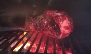 Horno Pira 70 lux black parrilla con Carne